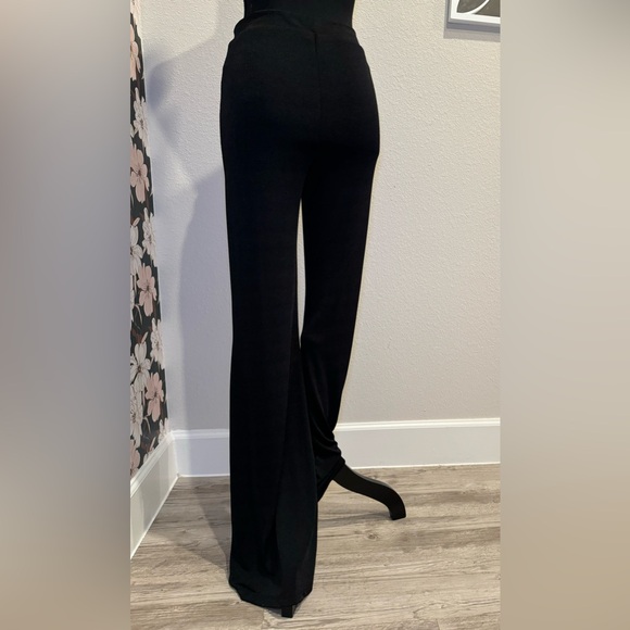 Slinky High-Rise Flare Pants Size M - Picture 5 of 11